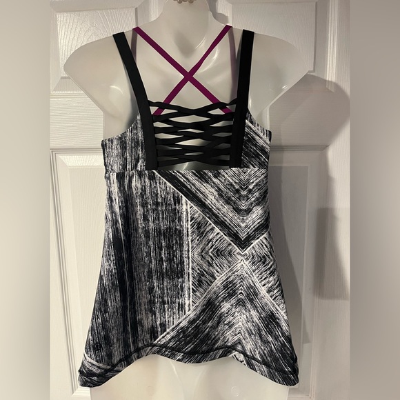 Lululemon & Avia Bundle of sports Bras /Tops - Picture 2 of 9